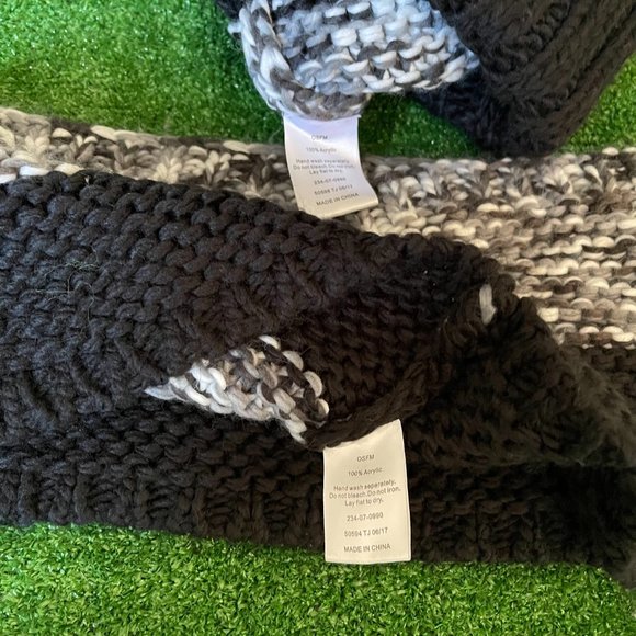 Knitted Beanie Winter Hat w/Pom-Pom & Infinite Scarf Heather Black Grey Kids Set - Picture 3 of 5